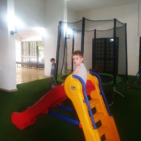 Hotel Sumadija Rafailovici Bečići Dış mekan fotoğraf