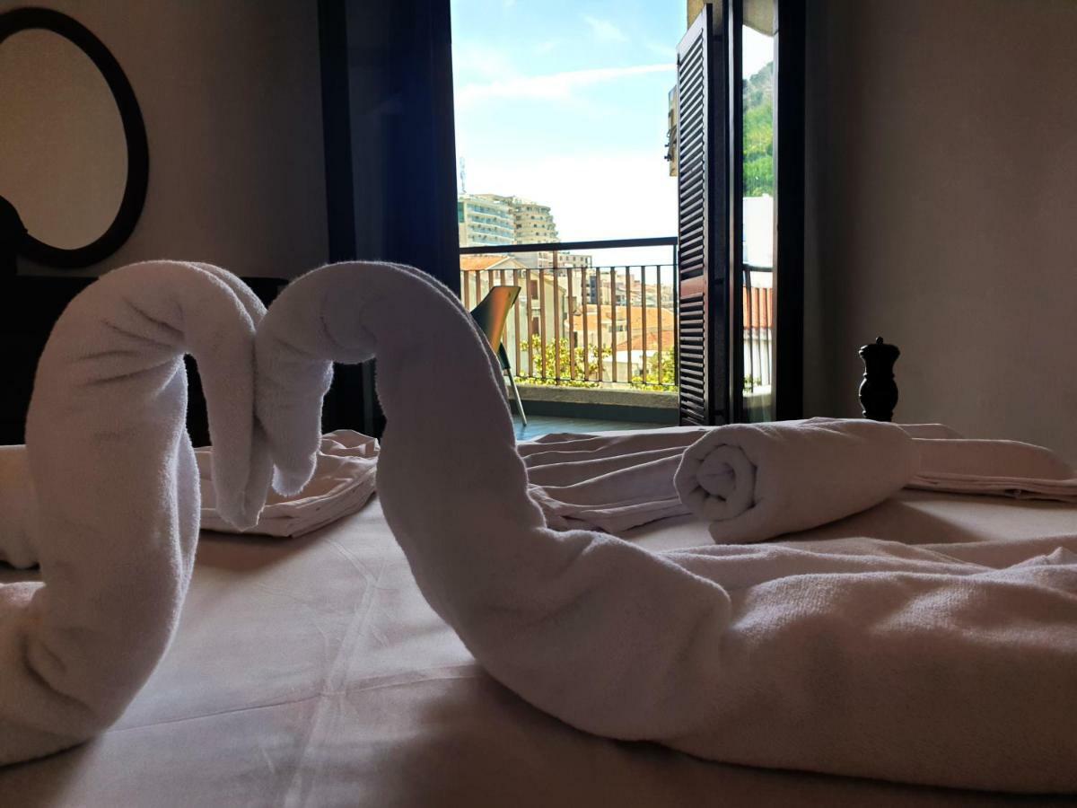 Hotel Sumadija Rafailovici Bečići Dış mekan fotoğraf