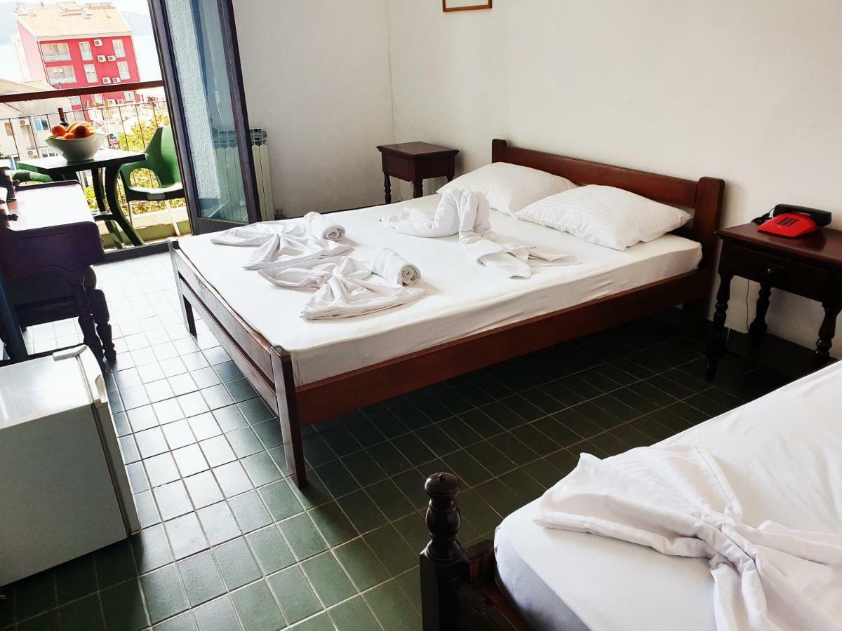 Hotel Sumadija Rafailovici Bečići Dış mekan fotoğraf