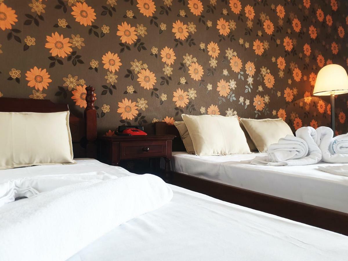 Hotel Sumadija Rafailovici Bečići Oda fotoğraf